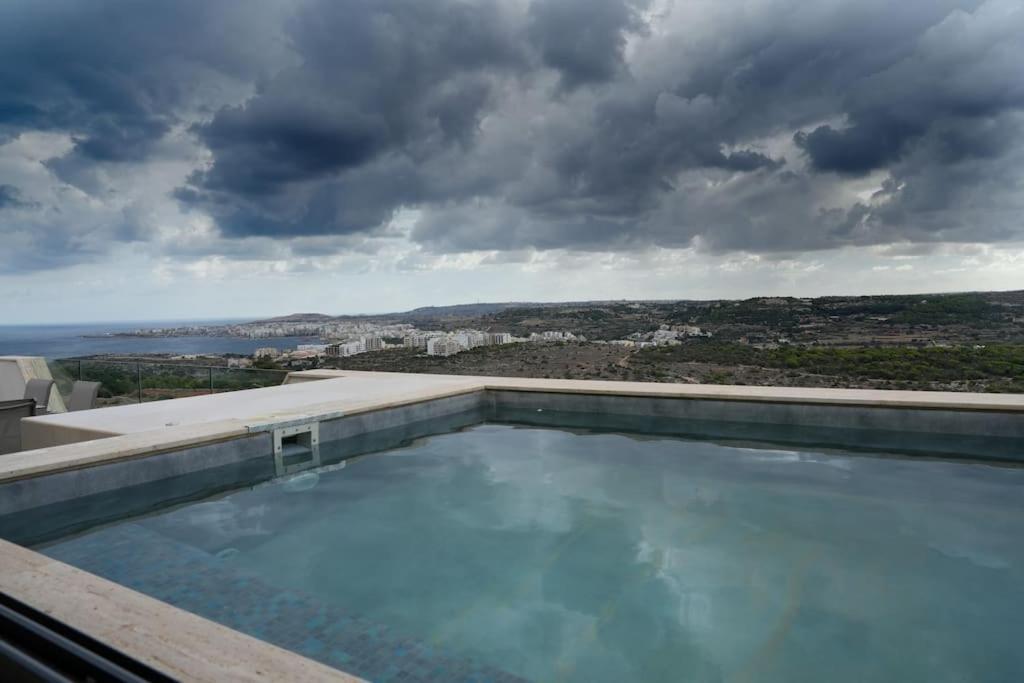Lux Sea&Country Views With Pool Lägenhet Mellieħa Exteriör bild